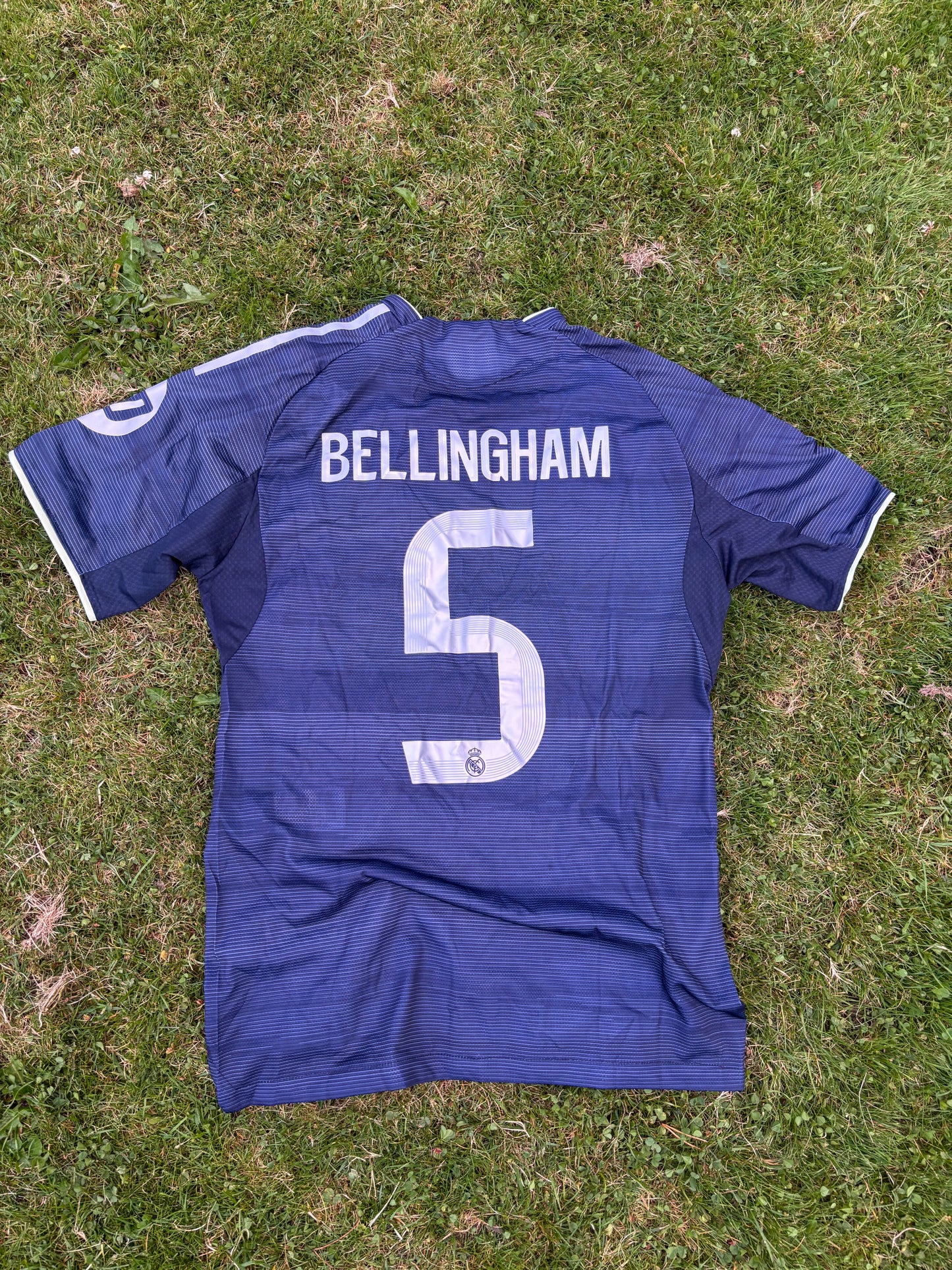 Real Madrid adidas Away Shirt Player Version 2025-26 with Bellingham 5 printing